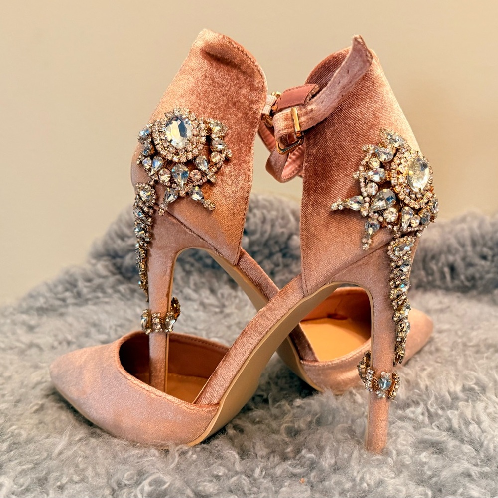 Elegant Pink Velvet Women's Heels with jewelry